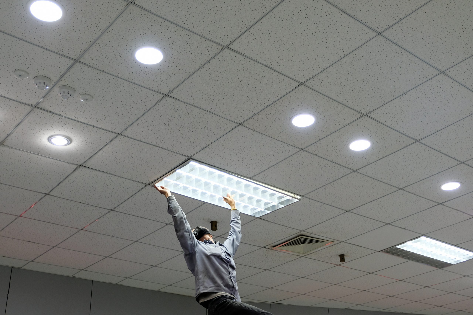 Commercial LED Lighting Warranties: What They Actually Cover (and What Your Supplier Won't Tell You) Commercial ceiling LED lighting maintenance and replacement
